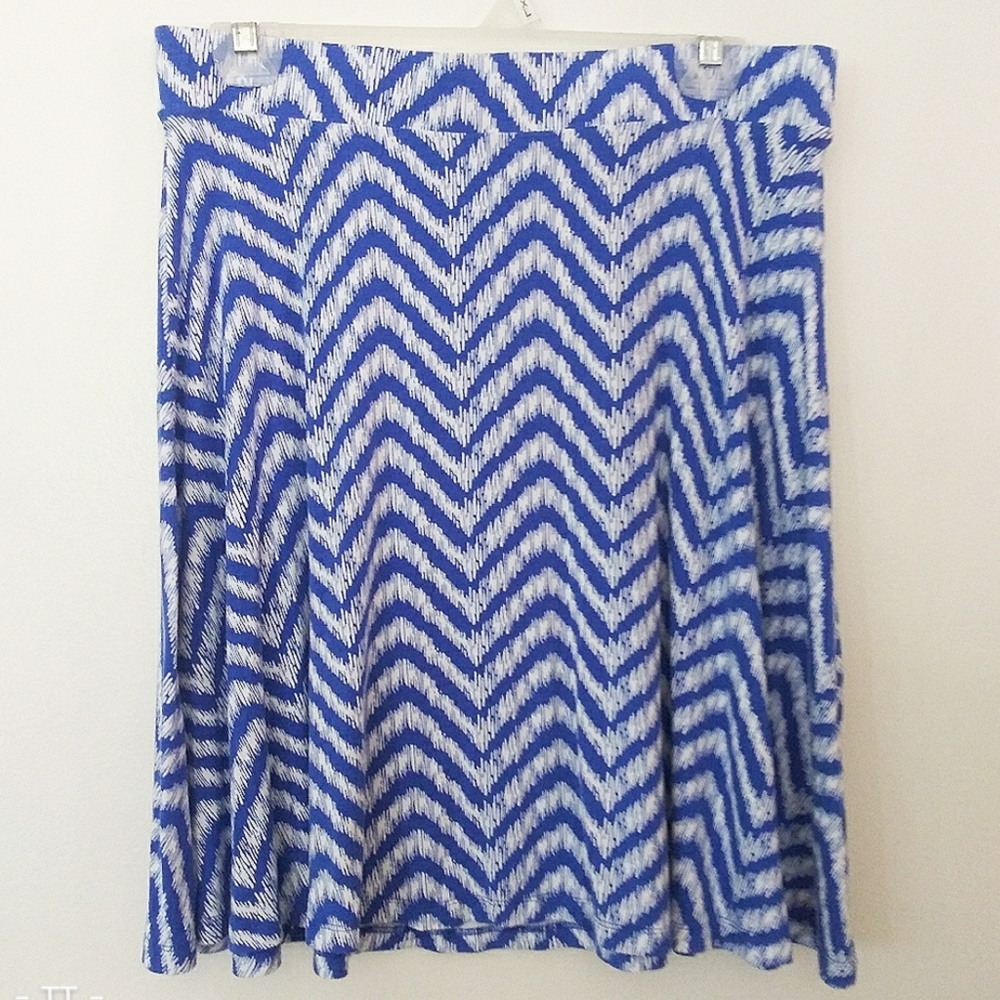 New York & Co chevron print skirt